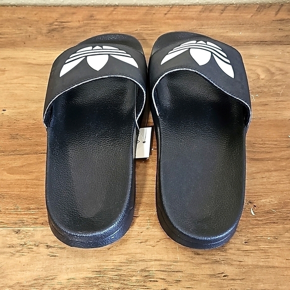 ADIDAS Sandals. - Picture 3 of 6